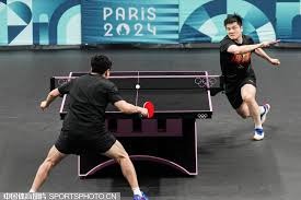 卡尔·瑞普肯（Cal Ripken Jr.）达成连续 2131 场出赛，打破卢·贾里格保持半世纪的“铁人”纪录